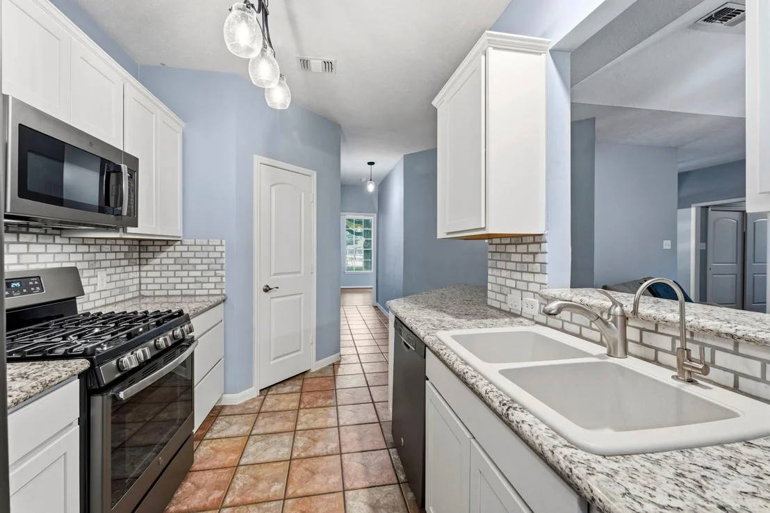 Photo of 10407 Twin Oak Drive