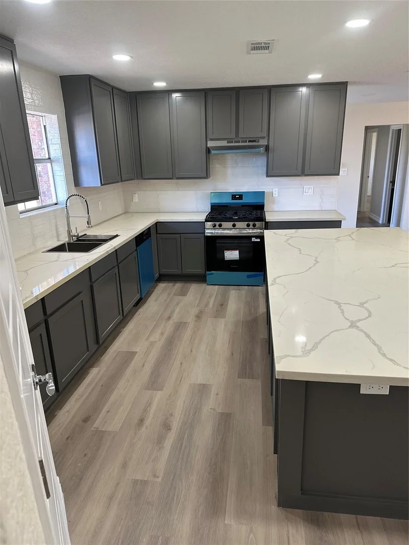 Photo of 3416 Walnut Drive