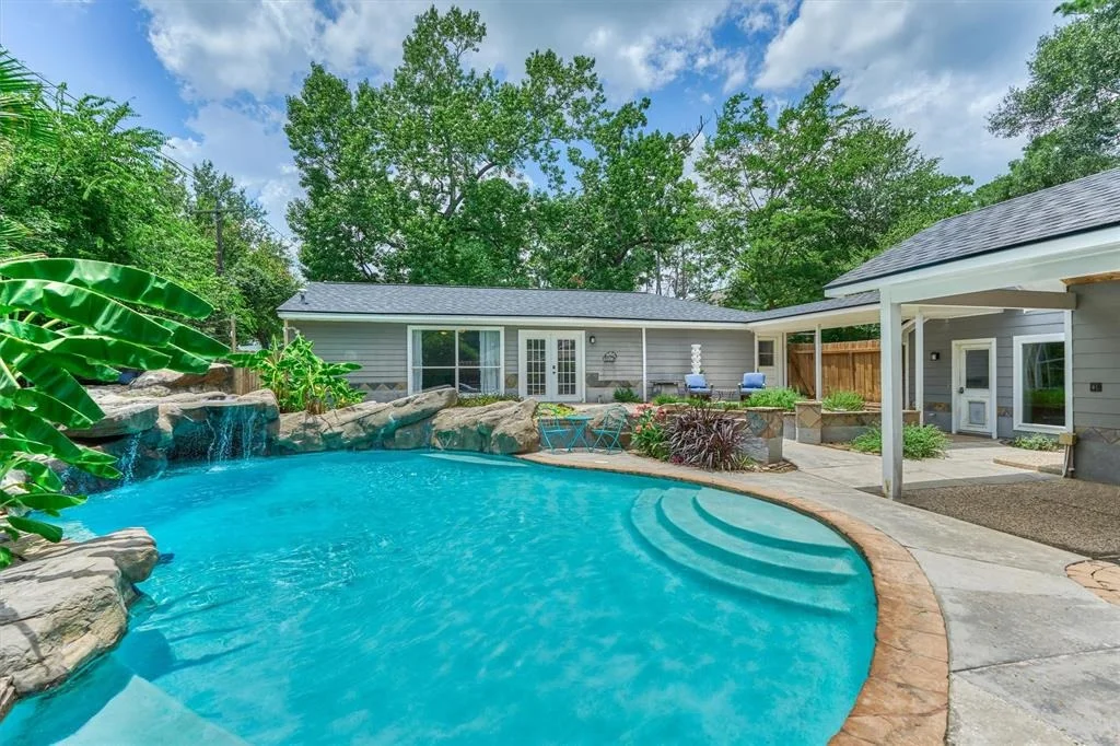 Photo of 6103 Allentown Drive
