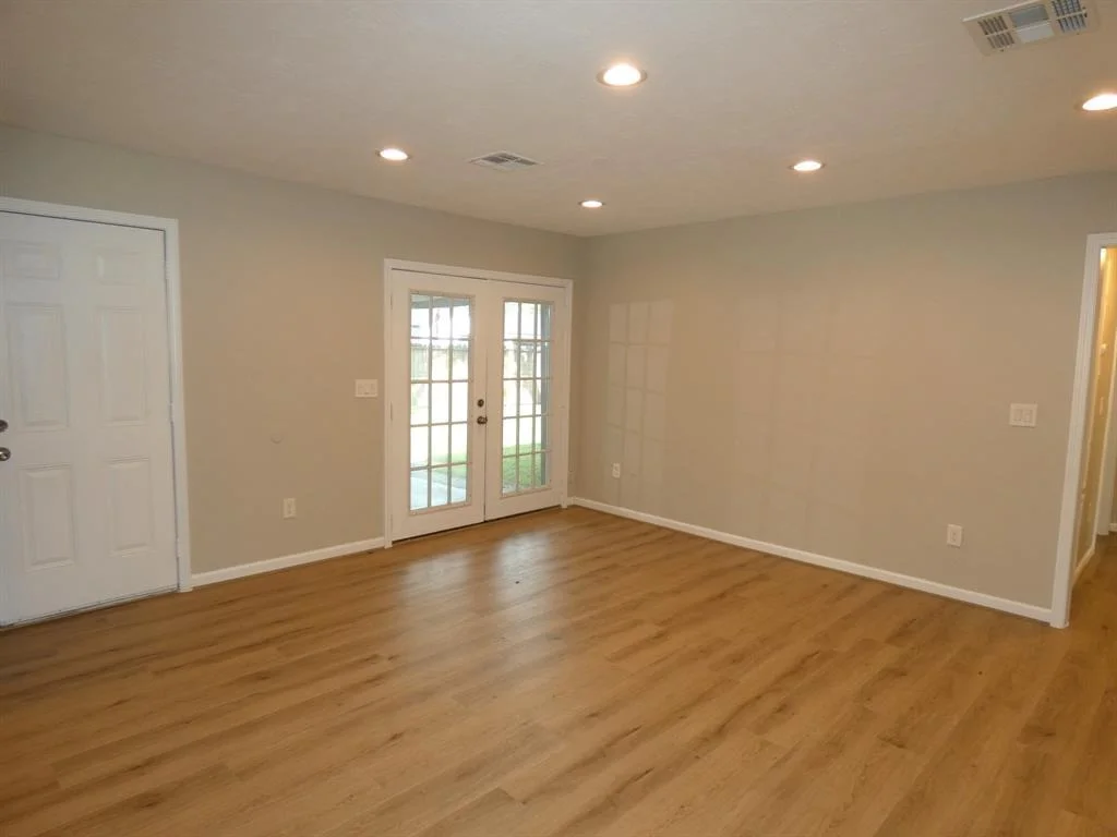 Photo of 5722 Hewitt Drive