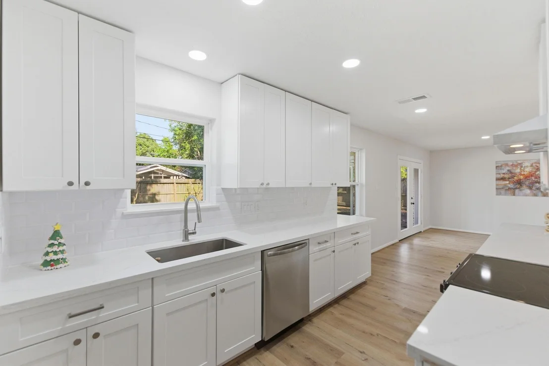 Photo of 9326 Meadowbriar Lane