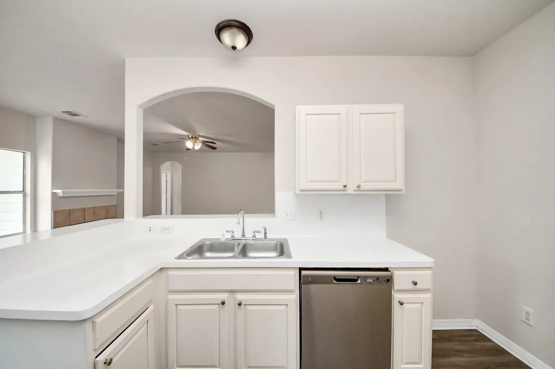 Photo of 5327 Rivergate Drive