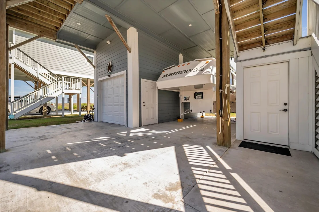 Photo of 1094 Cedar Lane