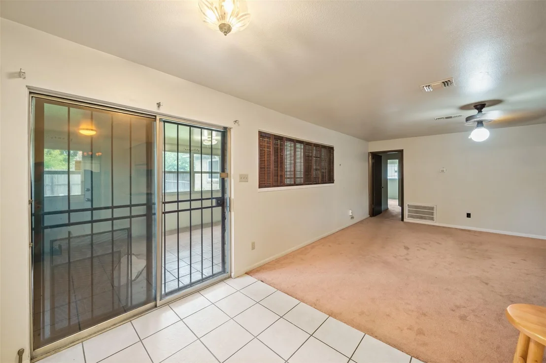 Photo of 8922 Indian River Drive