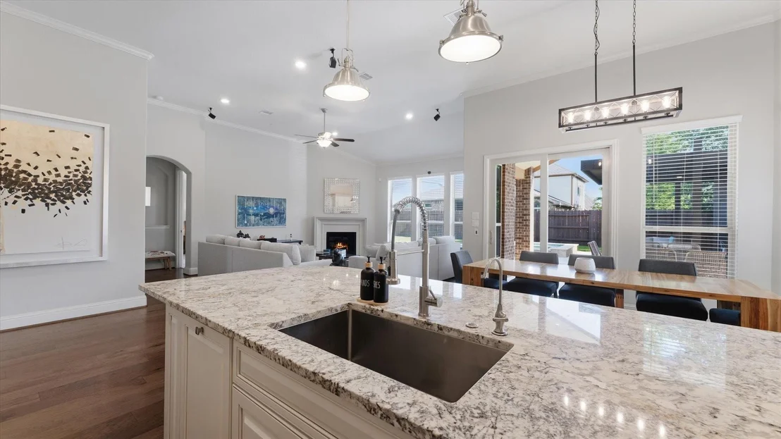 Photo of 8914 Stonebriar Creek Crossing