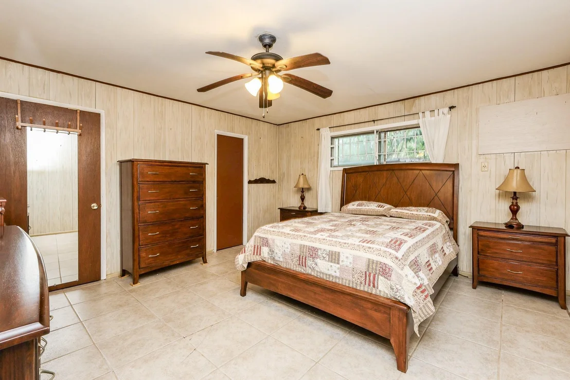 Photo of 6834 Hendon Lane