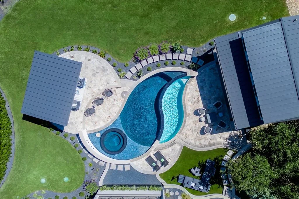 Photo of 15124 Grumbles Lane