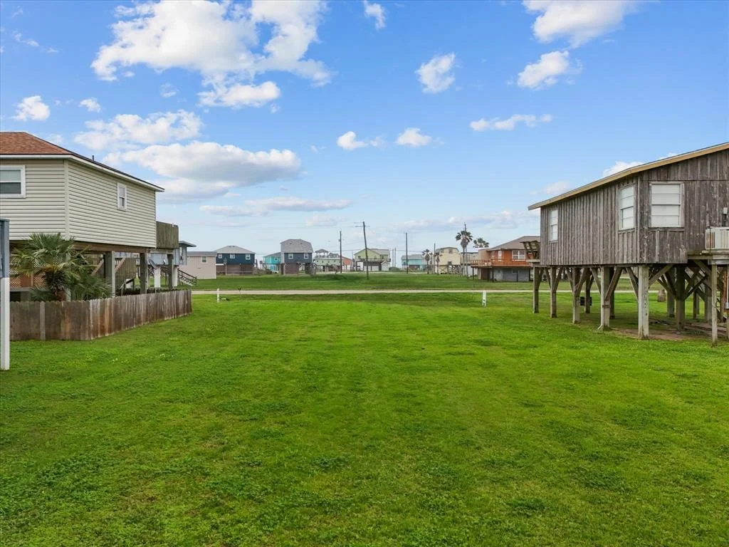 Photo of Unit DR at 1218 Middle