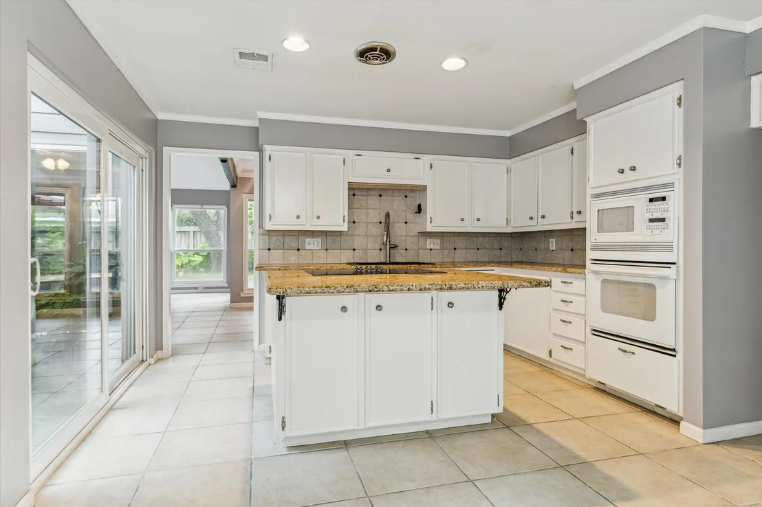 Photo of 1706 Cherry Bend Drive