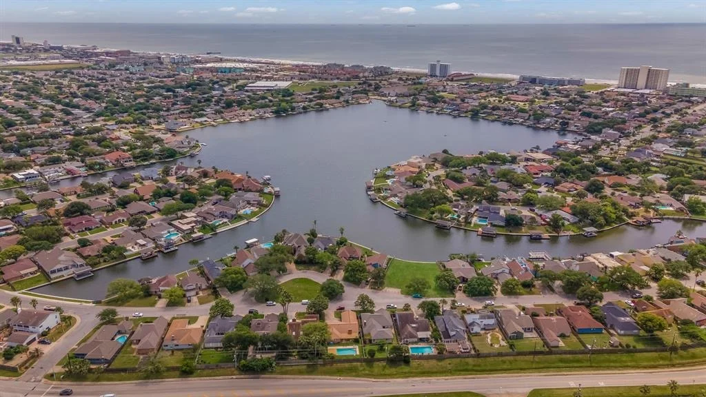 Photo of 22 Lakeview Drive