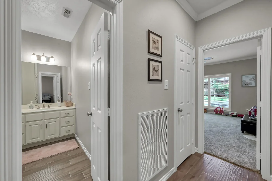Photo of 13422 Hidden Valley Drive