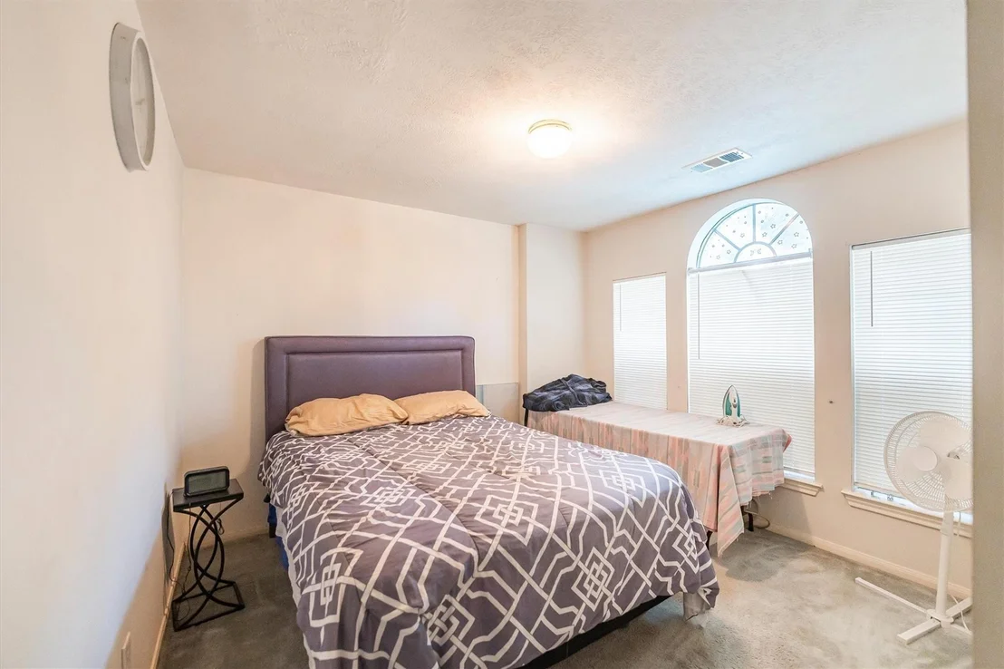 Photo of 4134 Surreydon Drive