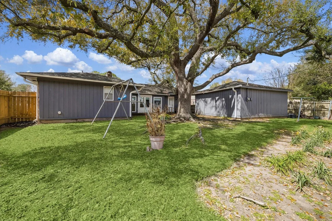Photo of 403 Blue Willow Drive
