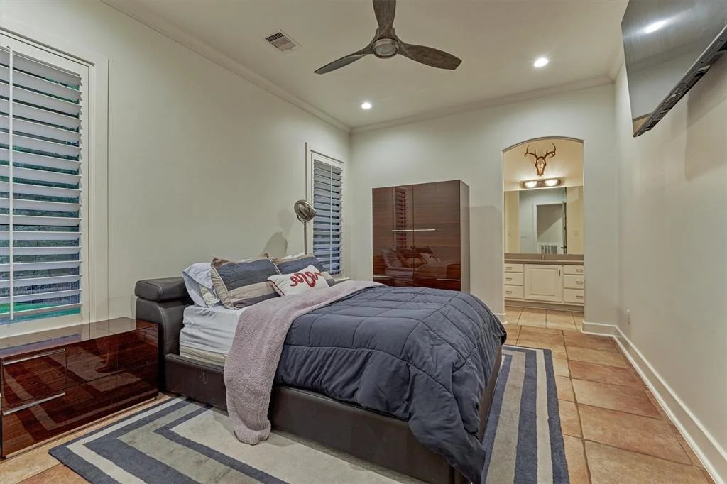 Photo of 134 Trinity Oaks Court