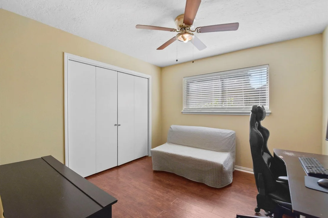Photo of 1319 Crossfield Drive