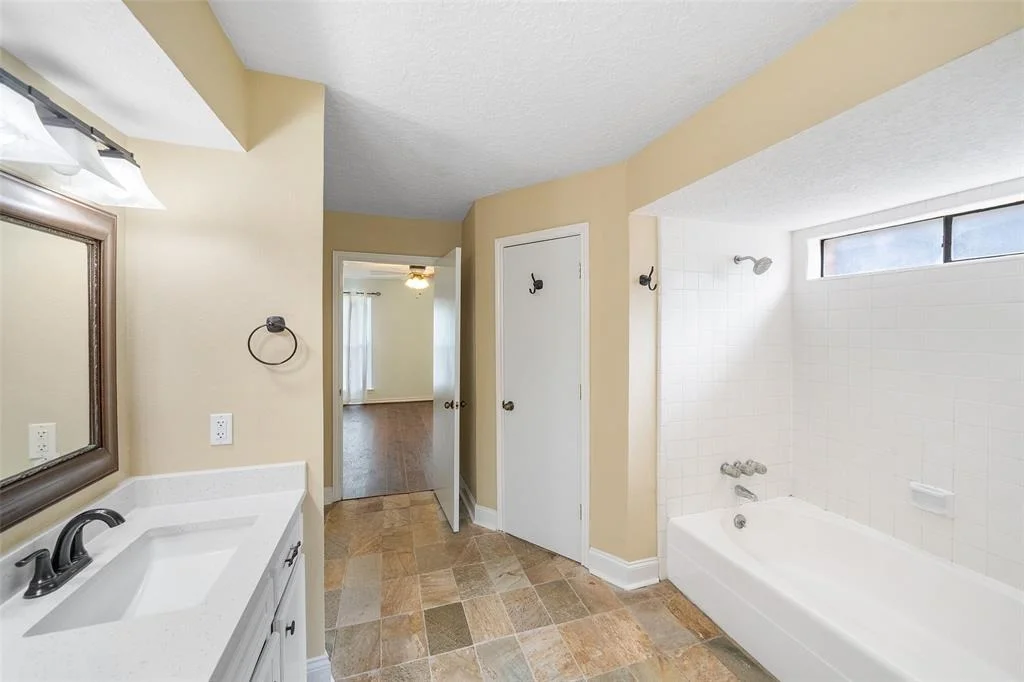 Photo of 15606 Gilbertyn Drive