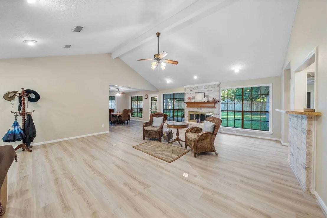 Photo of 12155 Hawthorne Drive