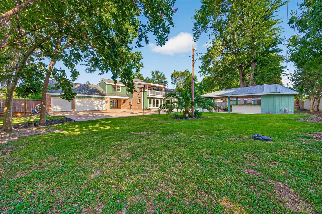 Photo of 1202 Briar Bayou Drive