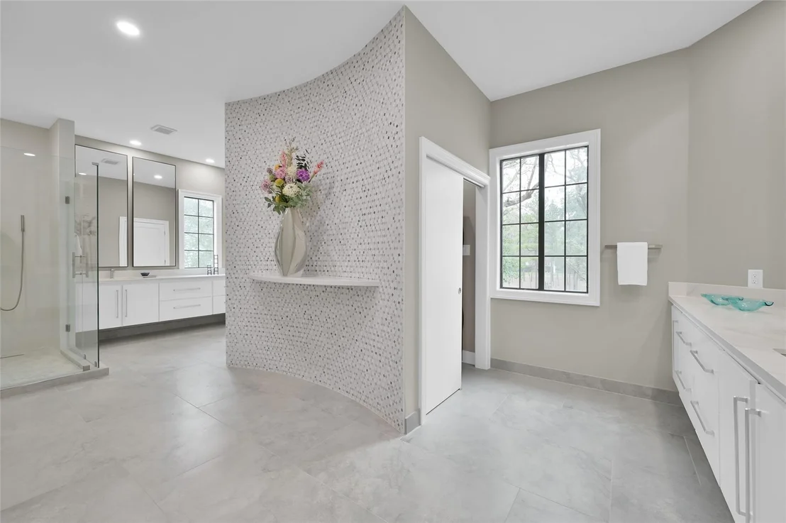 Photo of 10 West Isle Place