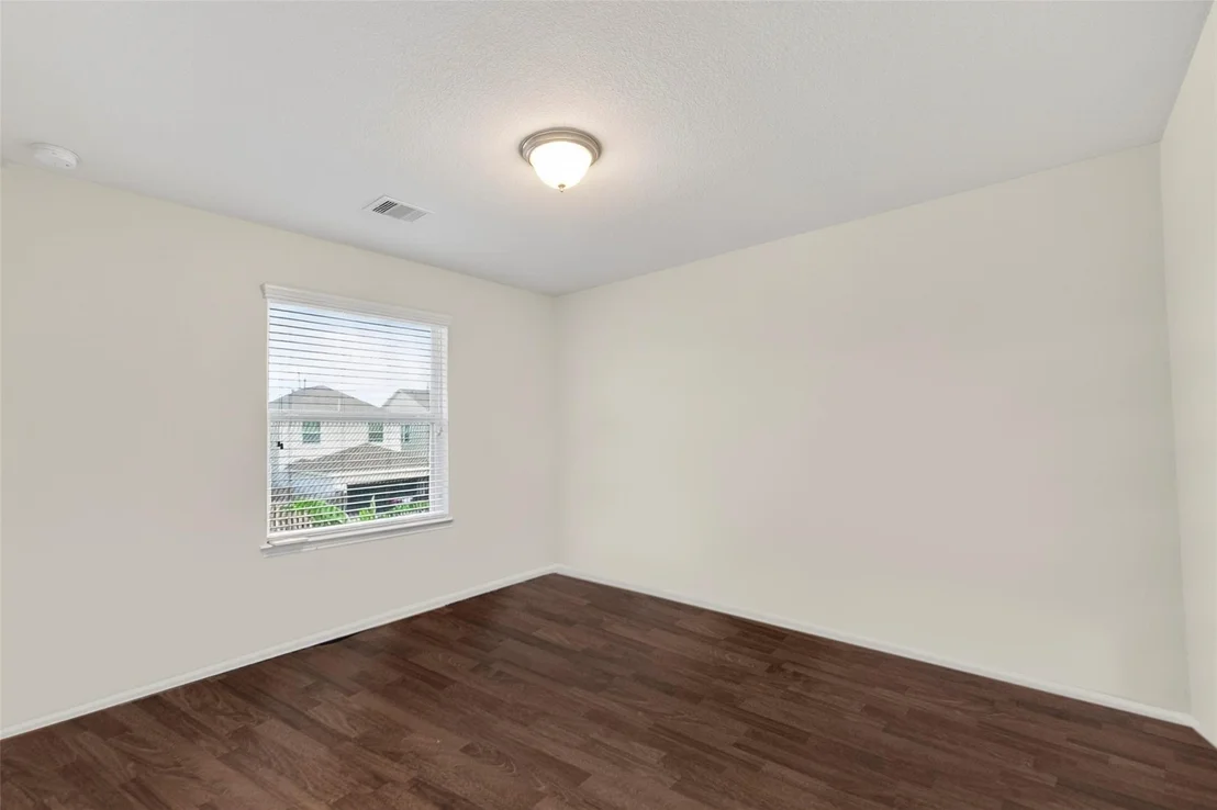 Photo of 7115 Pavilion Drive