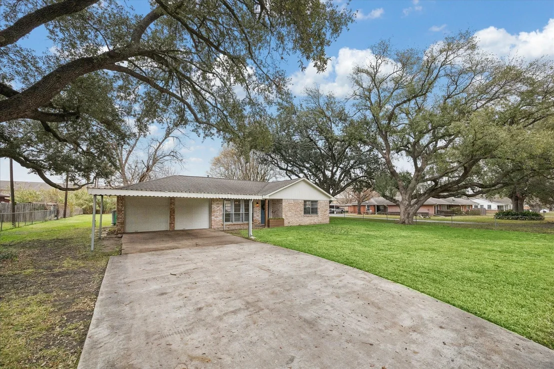 Photo of 9002 Friendship Road