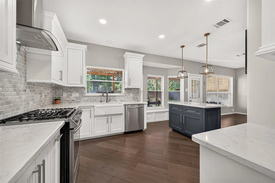 Photo of 10207 Tablerock Drive