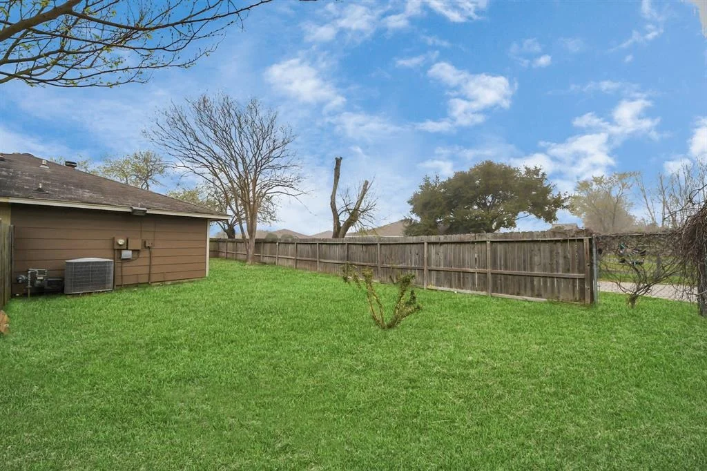 Photo of 10046 Rosbrook Drive