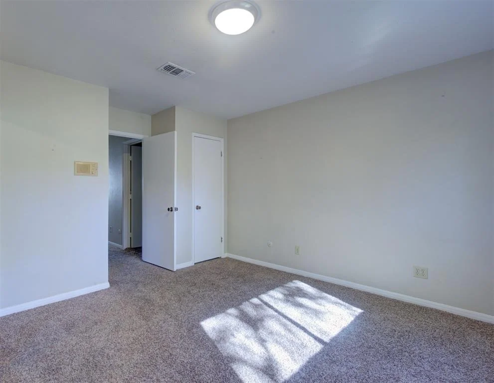 Photo of 17611 Loring Lane