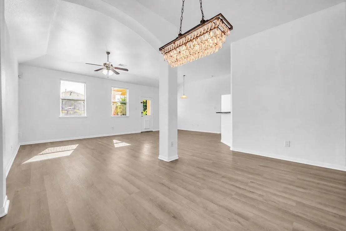 Photo of 4707 Waukegan Road