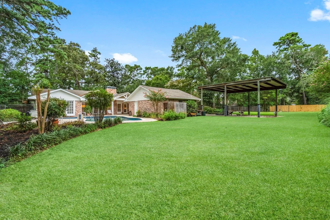 Photo of 26926 Maplewood Drive