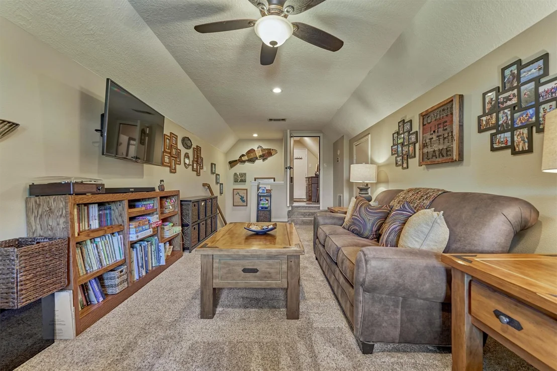Photo of 150 Lake View Circle