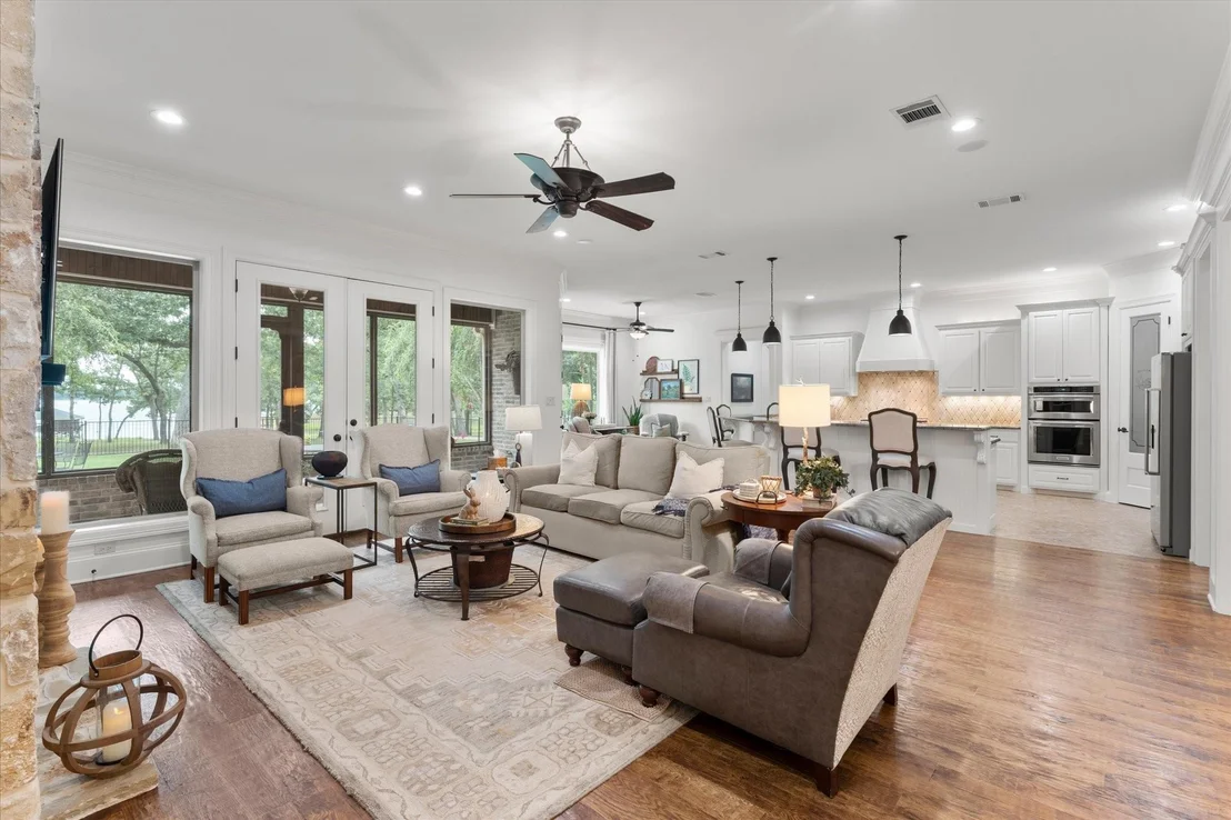 Photo of 940 Private Road 5980