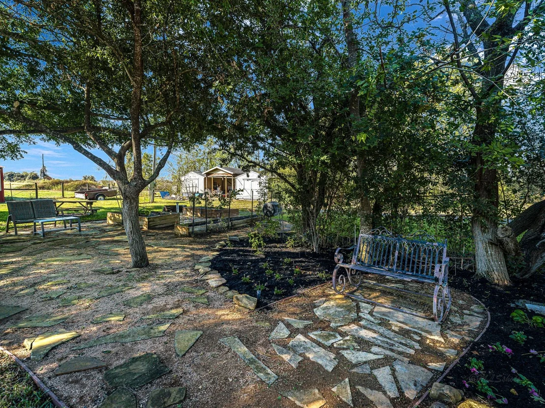 Photo of 32601 Rogers Road