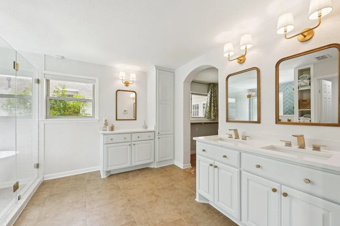 Photo of 14627 Oak Bend Drive