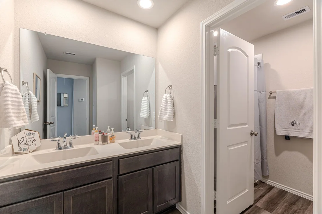Photo of 9221 Inland Leather Lane