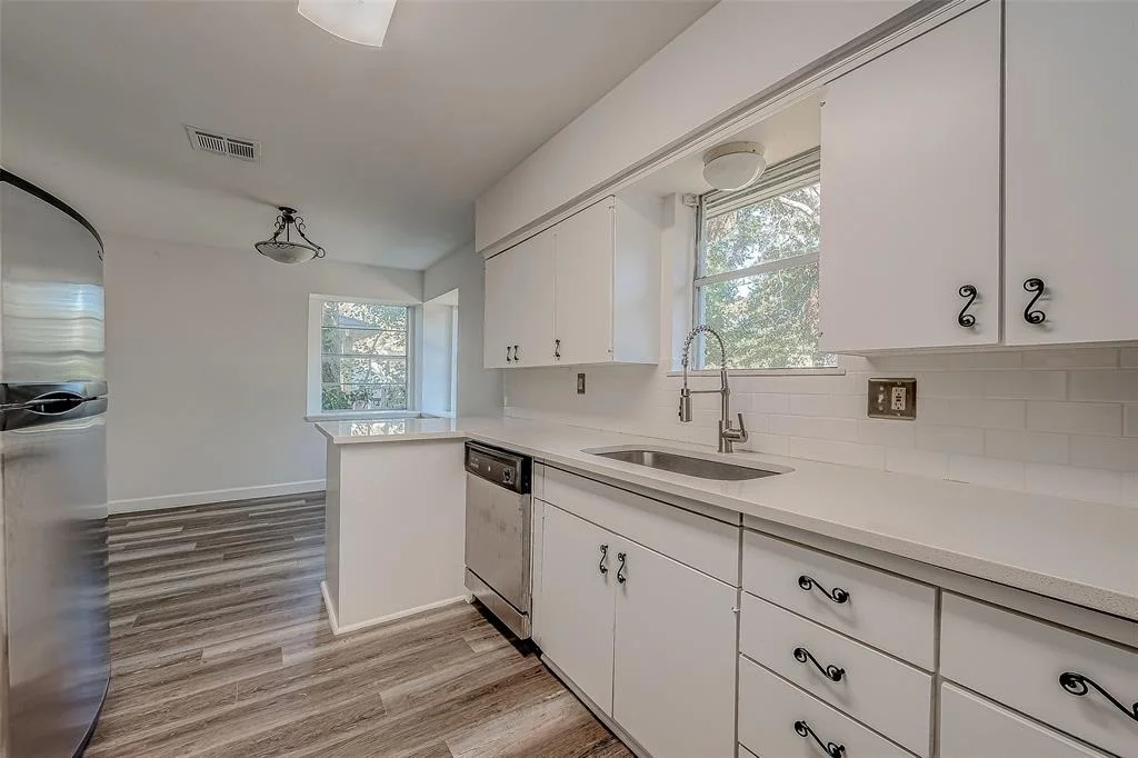 Photo of 5914 Dawnridge Drive