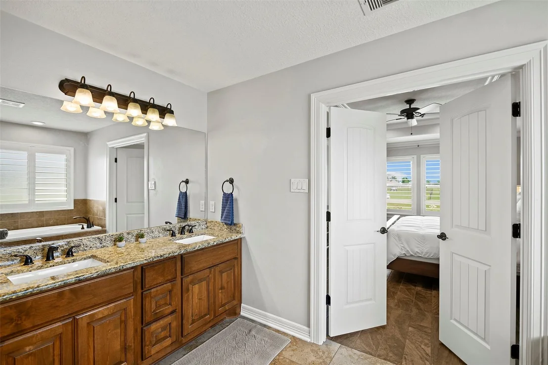 Photo of 5649 Pioneer Trail
