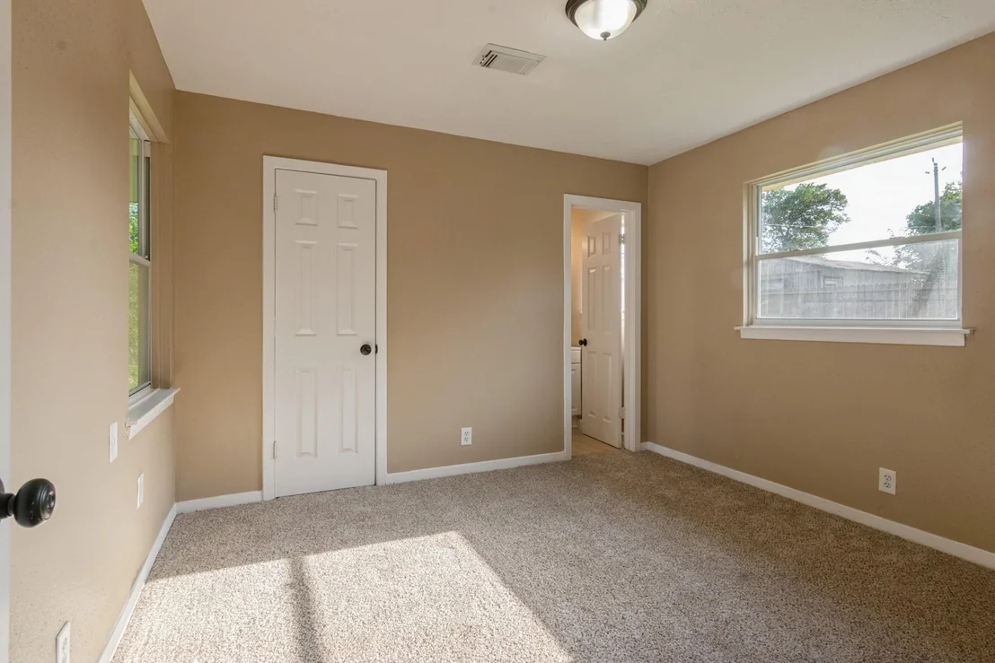 Photo of 3518 Thornwood Drive