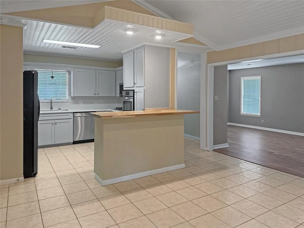 Photo of 6215 Westgate Drive