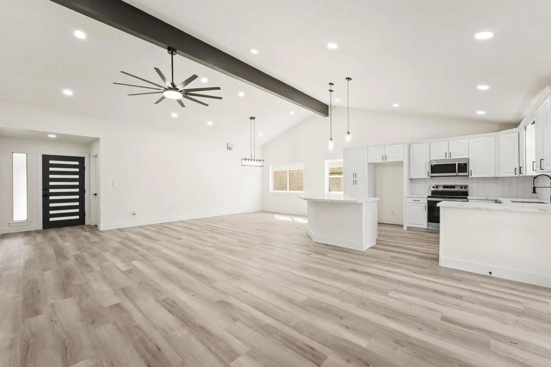 Photo of 13102 Maxim Drive