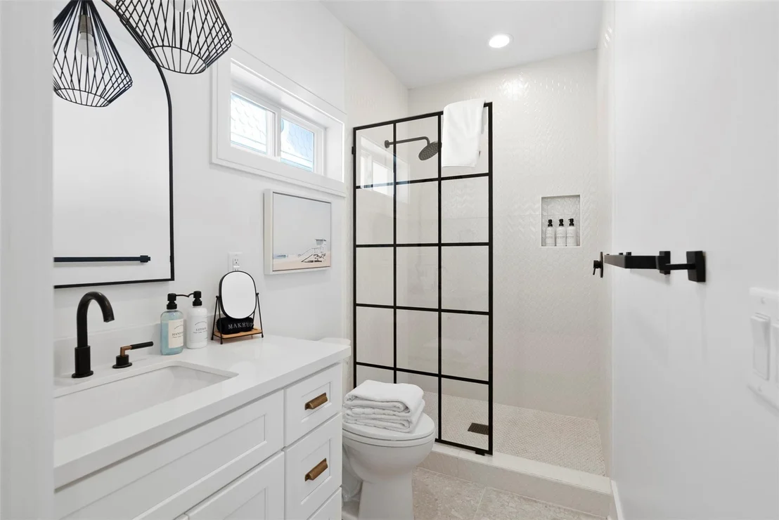Photo of 3807 Neptune