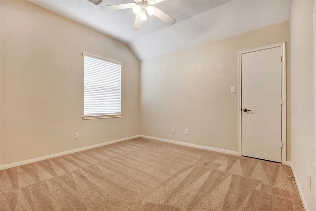 Photo of 83 N Greenvine Circle