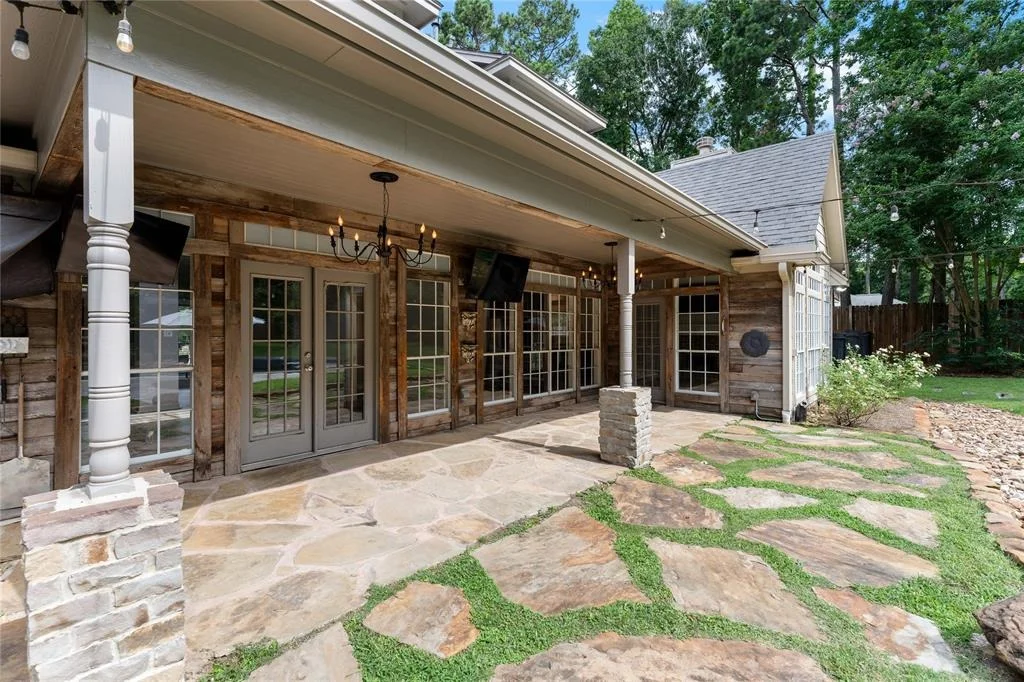 Photo of 32430 Edgewater Drive