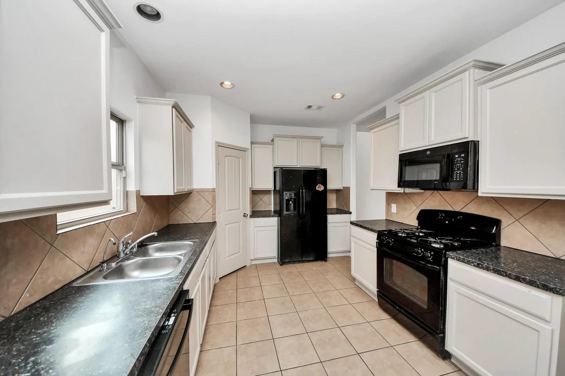 Photo of 13935 Long Meadow Drive