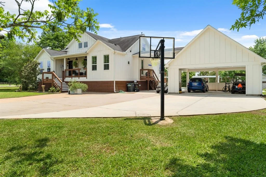 Photo of 36605 Hondo Road
