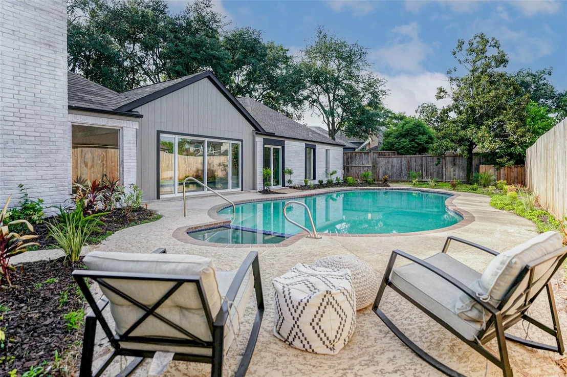 Photo of 11618 Lakeside Place Drive