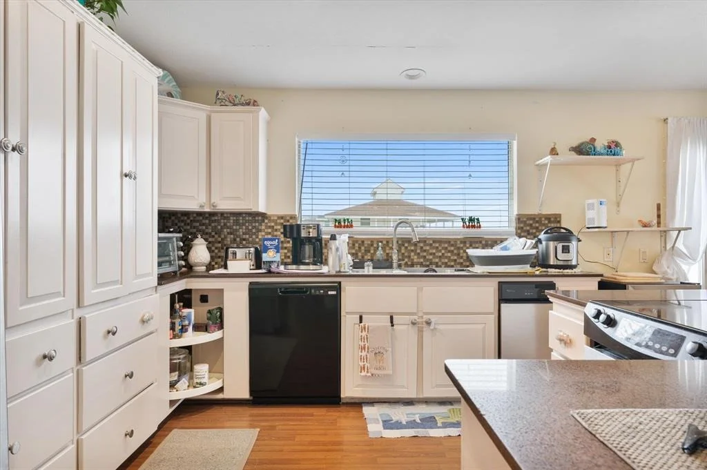Photo of 12802 Bermuda Beach Drive