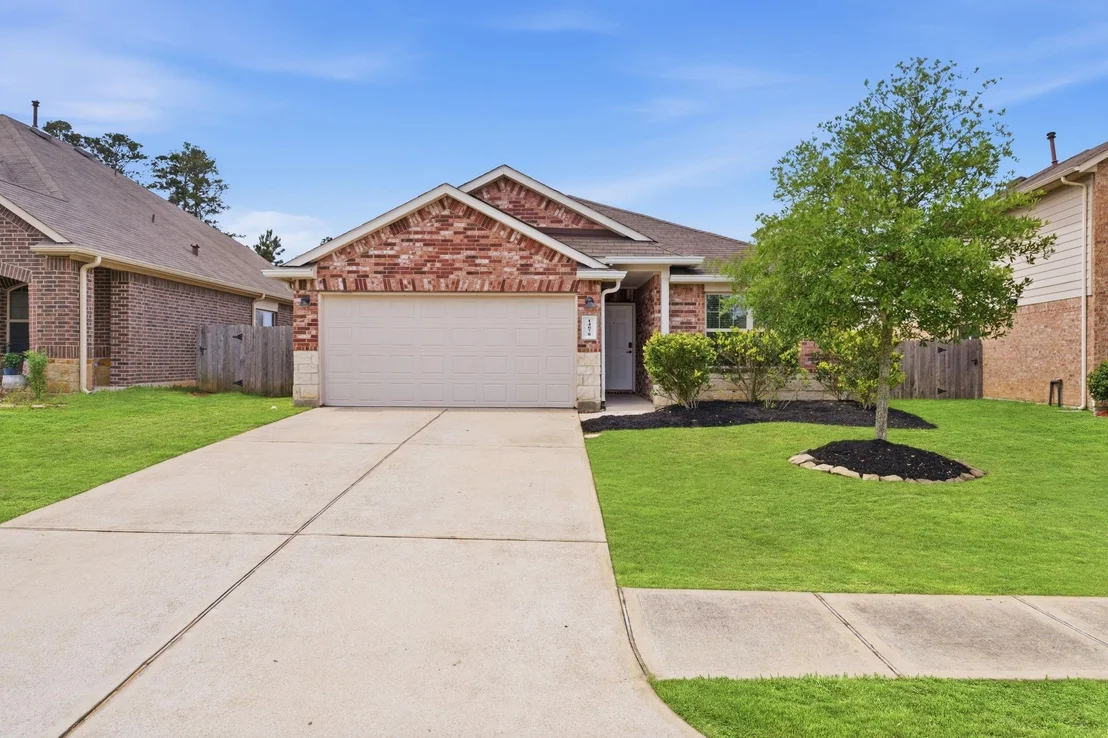 Photo of 14078 Lake Crescent Drive
