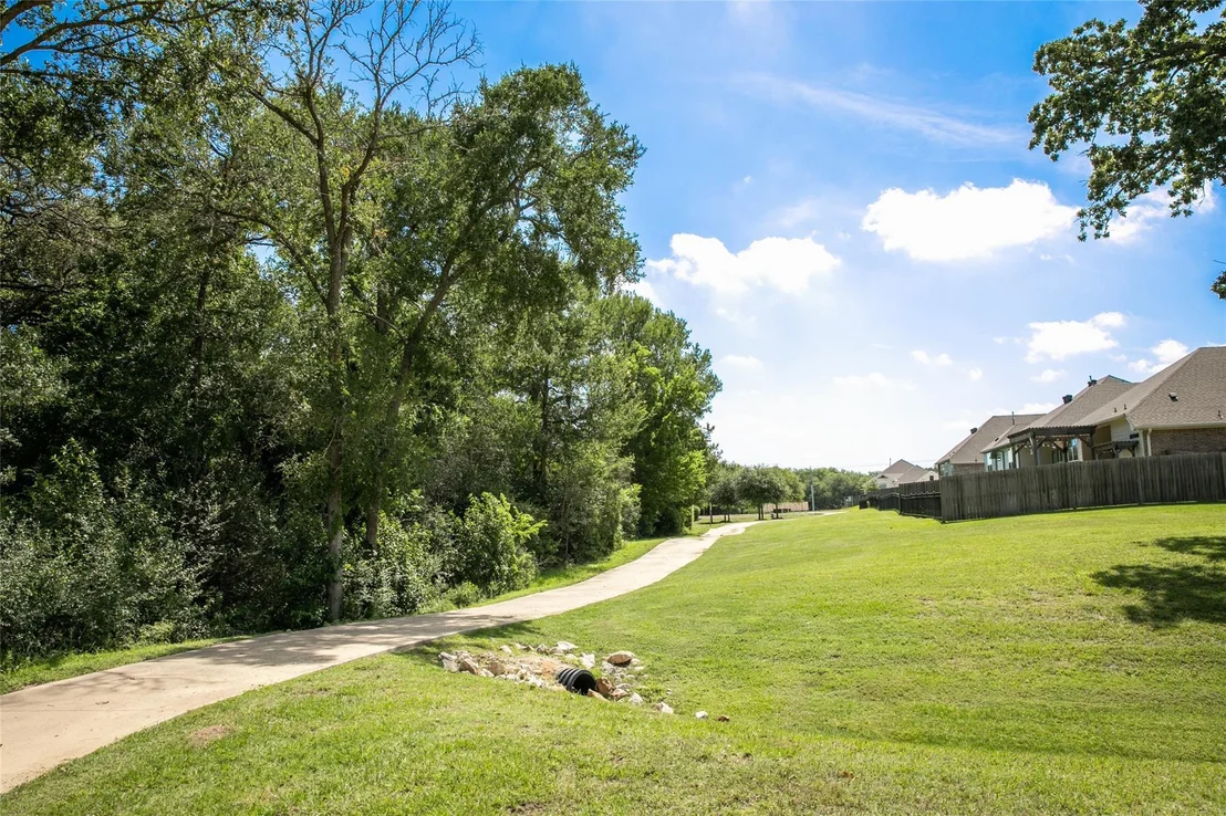 Photo of 2010 Winepress Road