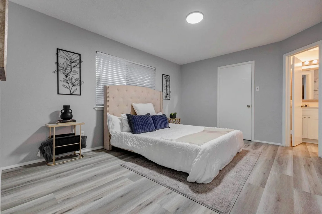 Photo of 7006 Pickett Drive